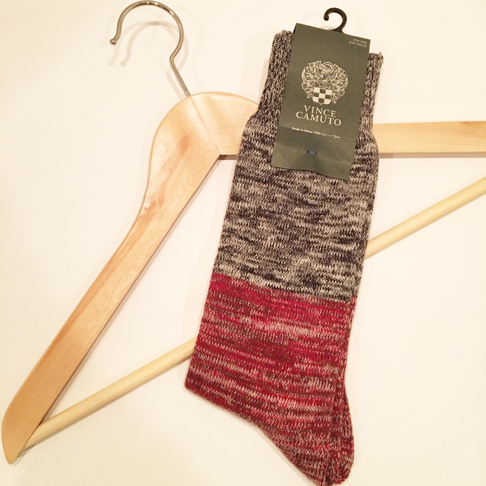 Men’s Vince Camuto Chili Pepper Grey Red Socks OS